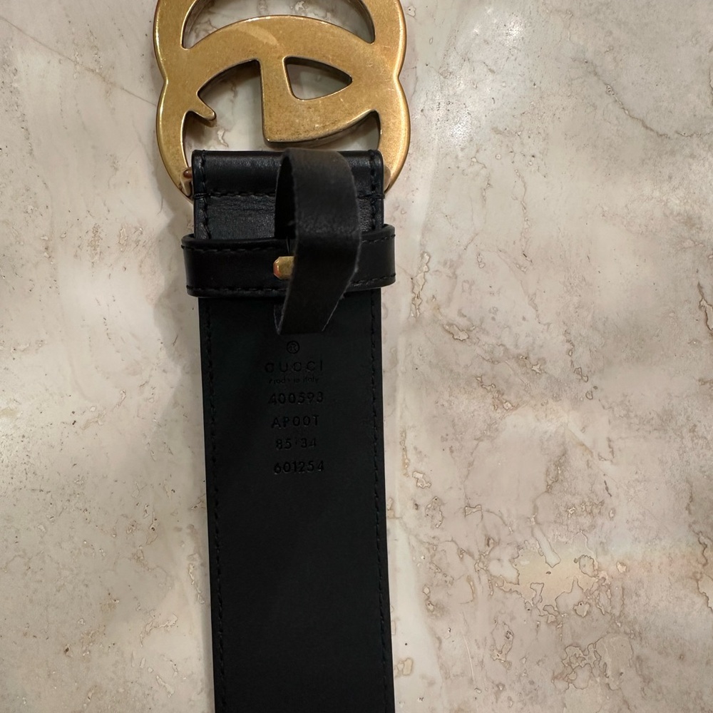 Gucci Black Belt with Gold GG Buckle - Picture 5 of 6